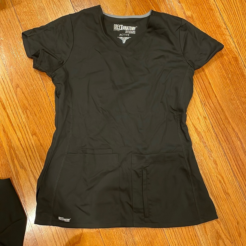 NWT bundle Greys anatomy womens v neck scrub tops